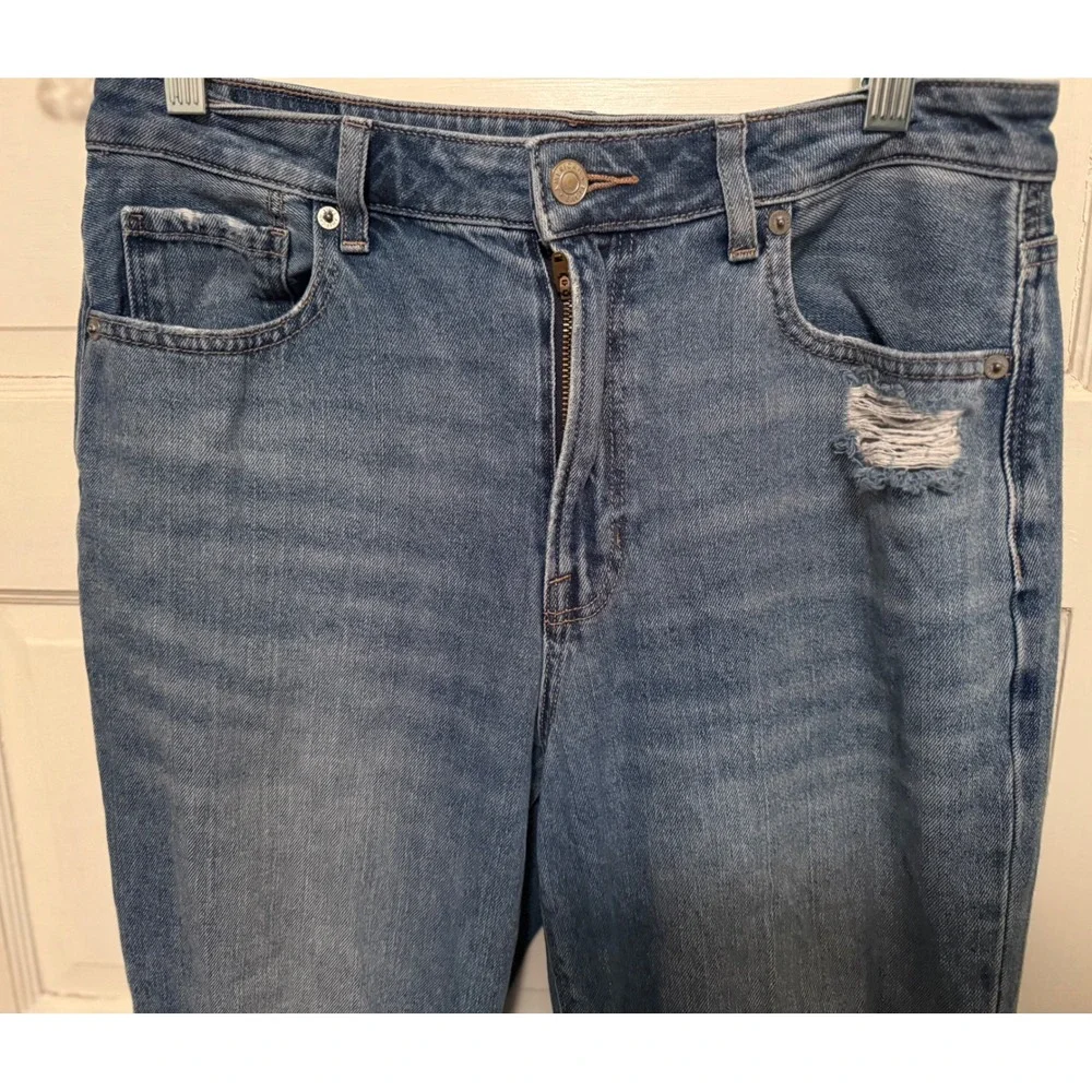 American Eagle Outfitters Womens Size 8 Jeans Ripped Medium Wash Comfort Stretch